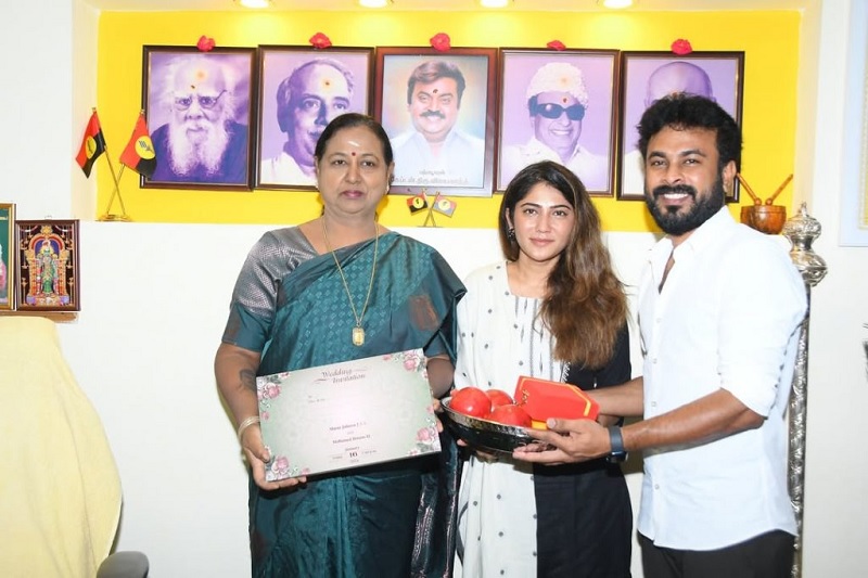 திடீரென பிரேமலதா விஜயகாந்தை சந்தித்த பிக் பாஸ் பிரபலம் ஜூலி