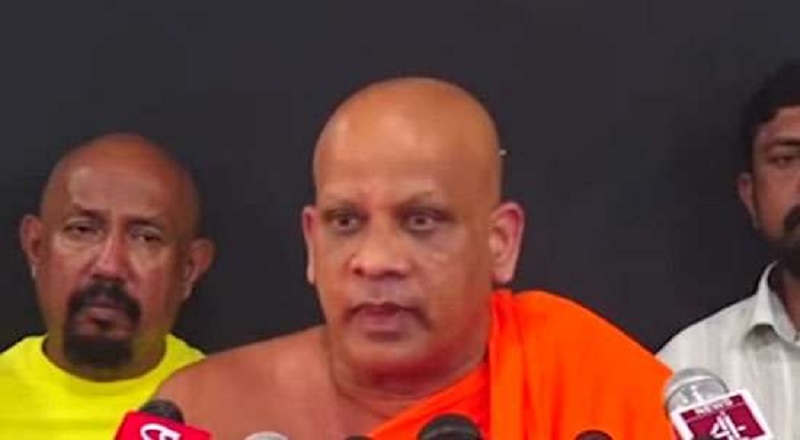 நடப்பு அரசாங்கத்தின் செயற்பாடுகளை விமர்சிக்கும் தேரர் - ட்ரம்ப்பை அணுகவுள்ளதாக தெரிவிப்பு!