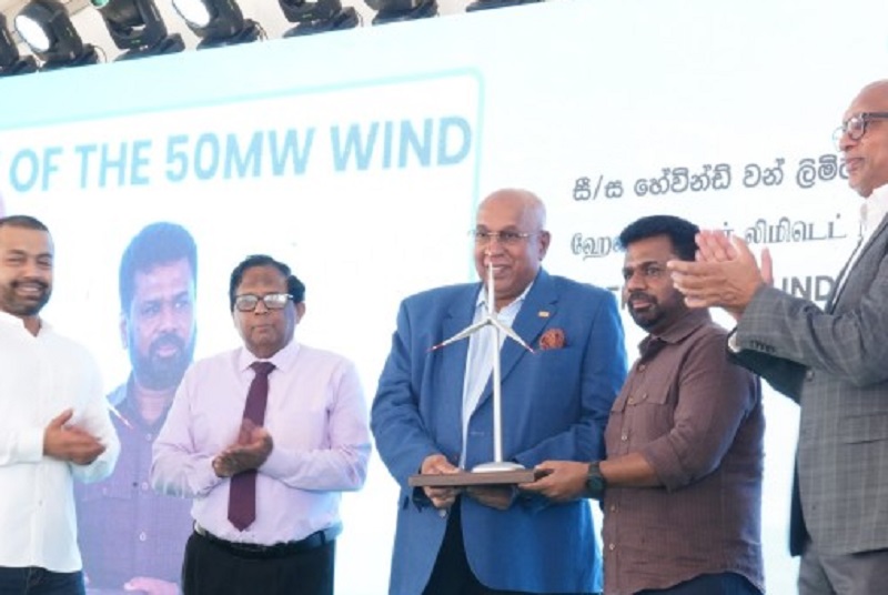 மன்னாரில்  காற்றாலை மின்திட்டத்திற்கு அடிக்கல் நாட்டிய ஜனாதிபதி அநுர!