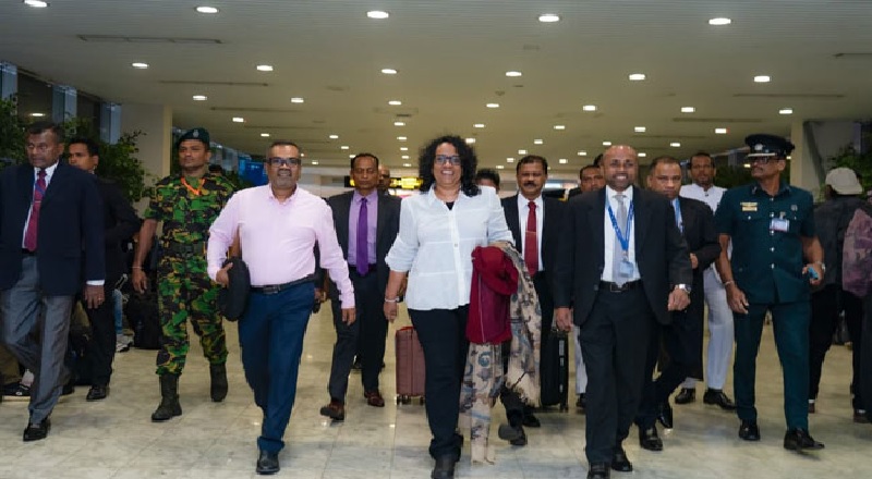 உலக பொருளாதார மன்றத்தின் வருடாந்த கூட்டத்தில் பங்கேற்க நாட்டை விட்டு வெளியேறினார் ஹரிணி!