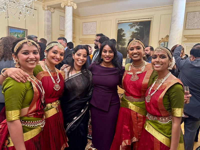 பிரிட்டனின் டவுனிங் தெருவில் நடைபெற்ற சிறப்பு பொங்கல் விழா