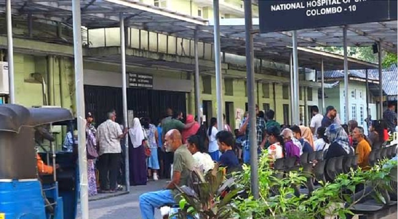 இரண்டாவது நாளாக தொடரும் மருத்துவர்களின் வேலை நிறுத்த போராட்டம் - அவதிப்படும் நோயாளிகள்!