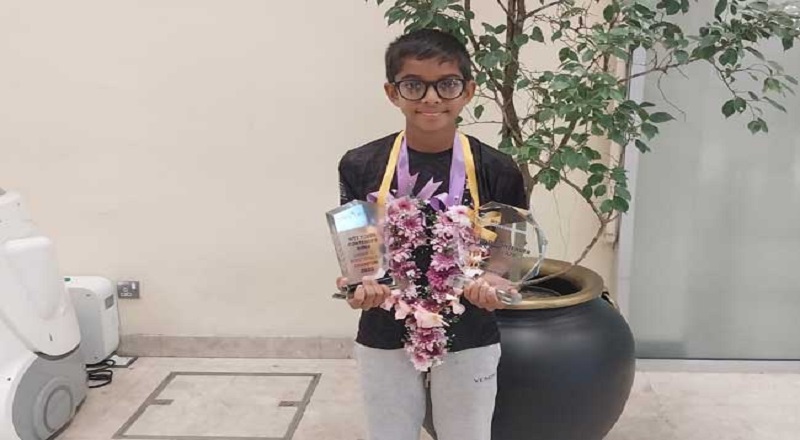 இரண்டு உலக தரவரிசை டேபிள் டென்னிஸ் போட்டிகளில் தங்கப் பதக்கம் வென்று பெறுமை சேர்த்த சிறுவன்!