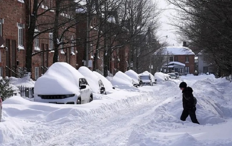 அமெரிக்காவை தாக்கிய பனிப்புயல் - 30 பேர் மரணம்