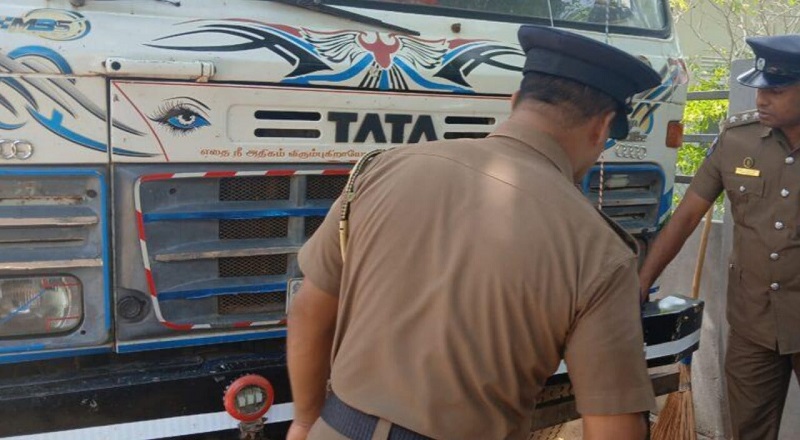 கிளிநொச்சியில் பொலிஸாரின் உத்தரவை மீறி பயணித்த வாகனத்தின் மீது துப்பாக்கிச்சூடு!