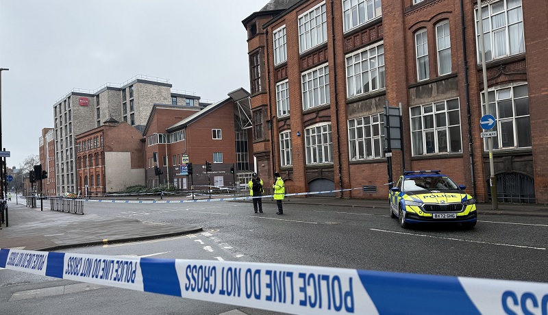 இங்கிலாந்தில் பல்கலைக்கழக மாணவர் கொலை - 18 வயது இளைஞர் கைது