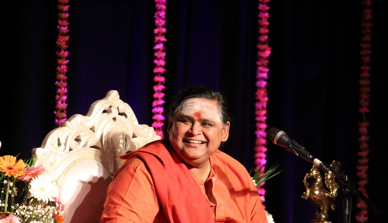 தமிழ் அரசியல் வியாபாரிகளை கிழித்து நூலாக்கிய கம்பவாரிதியின் பதில்