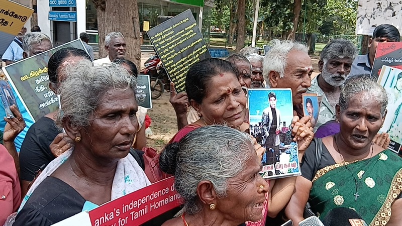 கிளிநொச்சியில் நடைபெற்ற சர்வதேச நீதி கோரி கவனயீர்ப்பு போராட்டம்