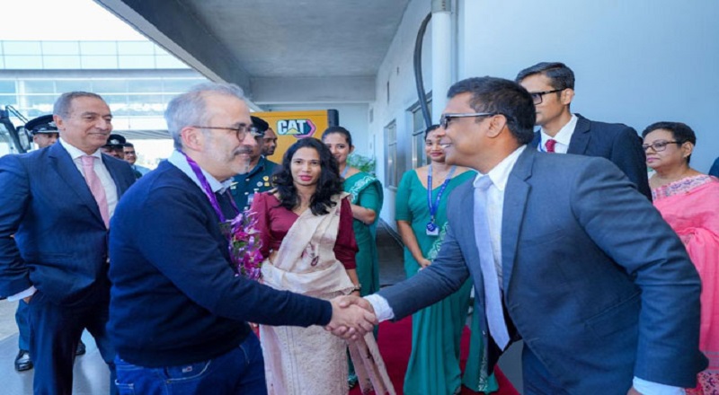 தனது பரிவாரங்களுடன் இலங்கையை வந்தடைந்தார் போர்த்துக்கல் அமைச்சர்!