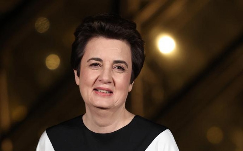 லூவ்ரே அருங்காட்சியகத்தின் இயக்குனர் பதவி விலகல்