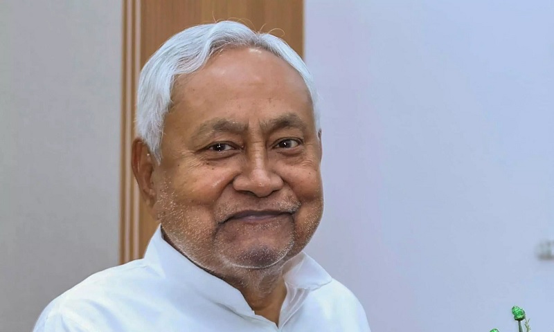 பதவி விலகும் பிஹார் மாநில முதலமைச்சர் நிதிஷ் குமார்