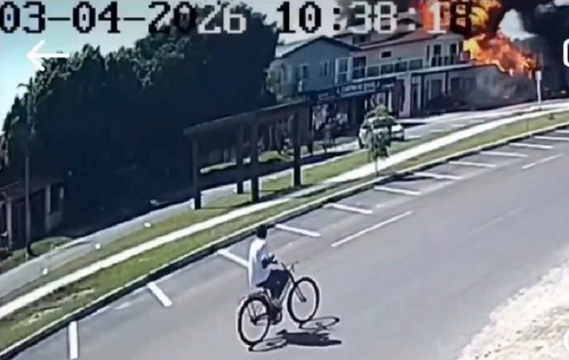 பிரேசிலில் உணவகம் மீது விமானம் மோதியதில் நால்வர் உயிரிழப்பு