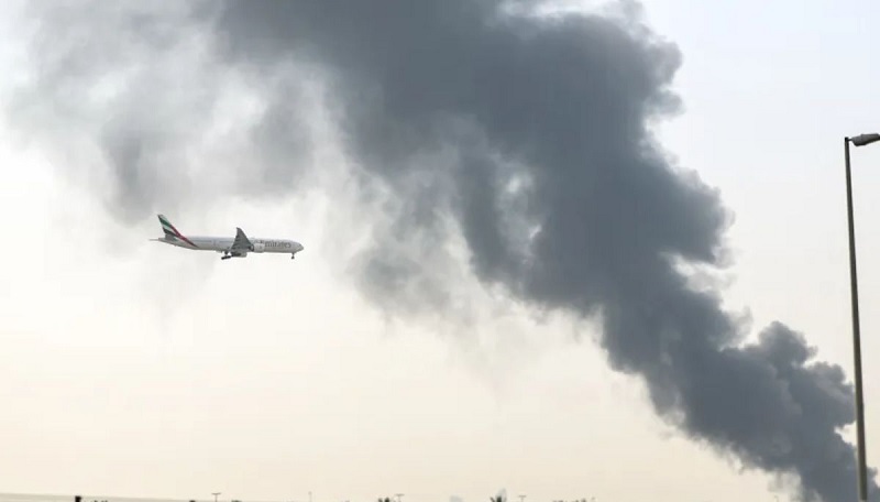 துபாயில் 25 வயது பிரிட்டிஷ் விமானப் பணிப்பெண் கைது