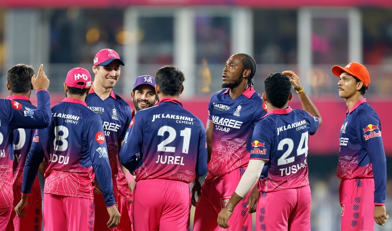 IPL M13 - தொடரின் இரண்டாவது தோல்வியை பதிவு செய்த மும்பை இந்தியன்ஸ்