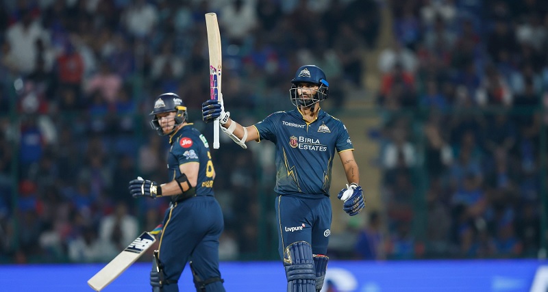 IPL M14 - 210 ஓட்டங்கள் குவித்த குஜராத் டைட்டன்ஸ் அணி