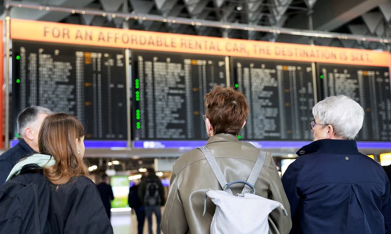 வேலை நிறுத்தம் காரணமாக ஜெர்மனியில் விமான சேவை பாதிப்பு