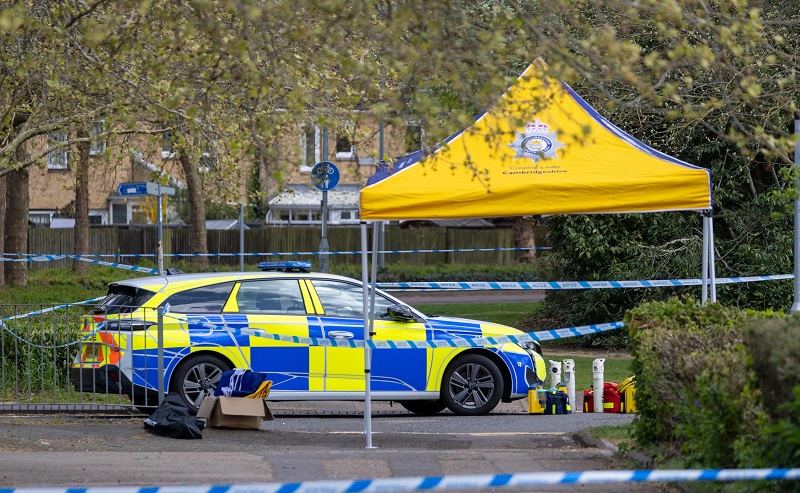 இங்கிலாந்தில் 16 வயது சிறுவன் கொலை வழக்கில் நால்வர் கைது