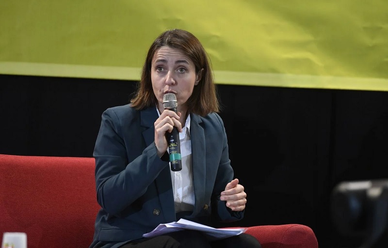 பிரான்சில் அரசு விடுமுறை நாட்களின் எண்ணிக்கையை அதிகரிக்க அழைப்பு