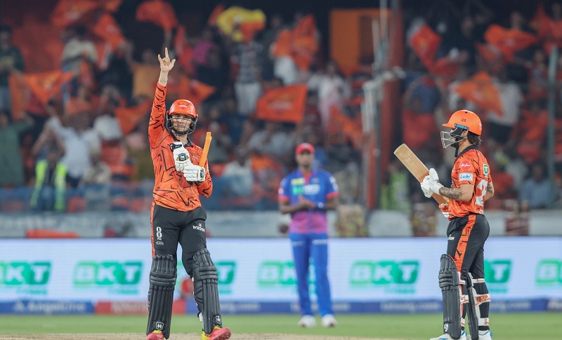 IPL M31 - டெல்லி அணிக்கு இமாலய இலக்கை நிர்ணயித்த ஐதராபாத்