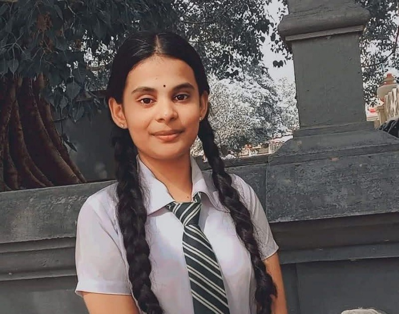 உயர்தரப் பரீட்சையில் கலைப் பிரிவில் வவுனியாவில் முதல் நிலை பெற்ற மாணவி துவாரகா