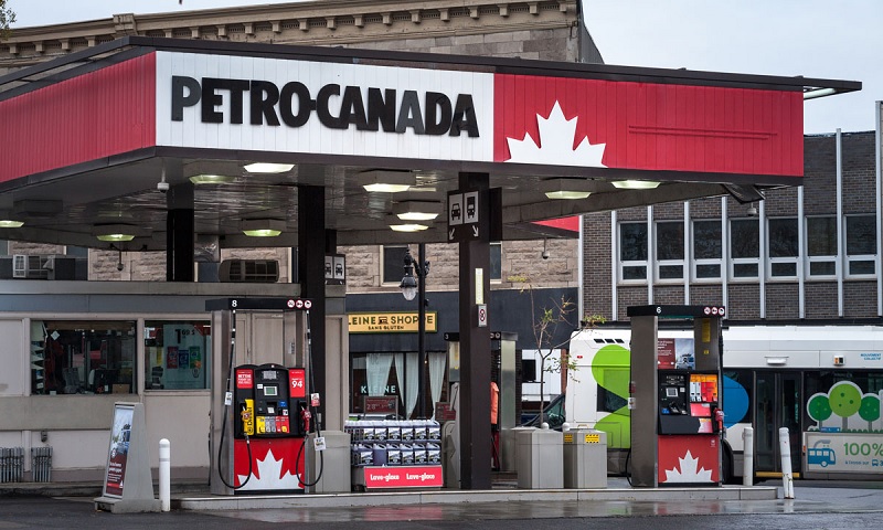 எரிபொருள் மீதான உற்பத்தி வரியை நீக்கிய கனேடிய பிரதமர்