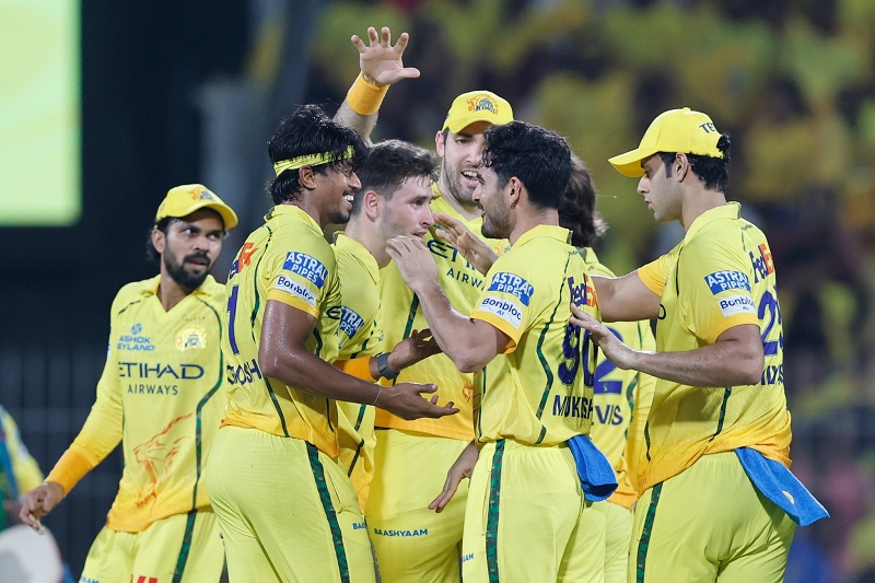 IPL M44 - சென்னை அணிக்கு எதிராக 159 ஓட்டங்கள் குவித்த மும்பை