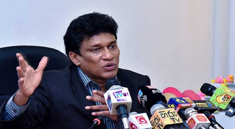 நெருக்கடியான சூழ்நிலையில் ஆளும் கட்சி எதிர்கட்சிகளுடன் சேர்ந்த செயற்பட வேண்டும் - மனோ வலியுறுத்தல்!