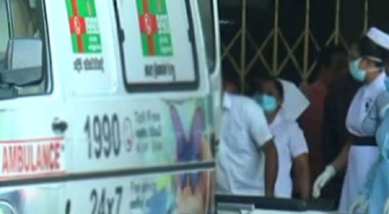 வெசாக் தானம் பெற காத்திருந்த மக்கள் மீது மோதிய கார் - 06 பேர் உயிரிழப்பு!