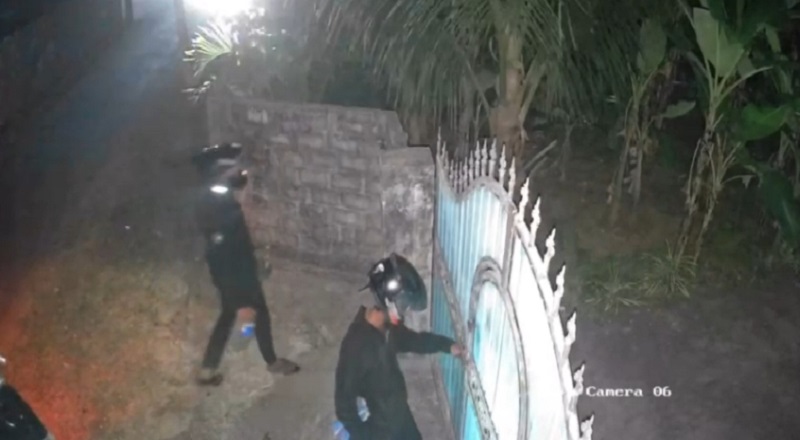 யாழ் வட்டுக்கோட்டையில் வாள்வெட்டு குழுவினர் அட்டகாசம்!