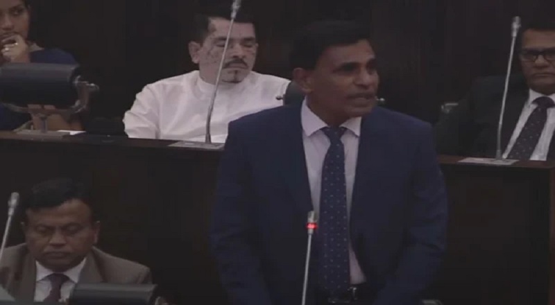 கோட்டாவுக்கு பயணத் தடை விதிக்கப்பட்ட பின்னரே சுரேஷ் சலேவின் நடத்தையில் மாற்றம் ஏற்பட்டுள்ளது - ஆனந்த விஜேபால!