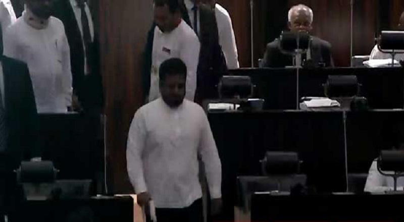 ஊழல் முதல் போதைப்பொருள் வியாபாரம் வரை அனைத்திலும் எதிர்கட்சியே பிரதான குற்றவாளி - ஜனாதிபதி விசனம்