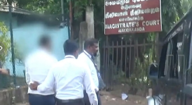 போலி கடவுச்சீட்டு தயாரித்த விவகாரம் - ஜனாதிபதி செயலகத்தில்  பணியாற்றும் சிரேஷ்ட அதிகாரிக்கு விளக்கமறியல்!