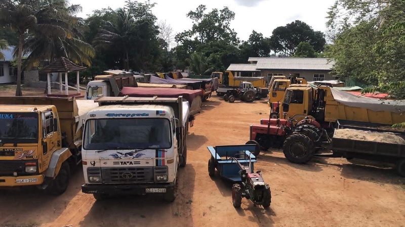 கிளிநொச்சியில் 30 அதிவேக மோட்டார் சைக்கிள்கள் மற்றும் 20 டிப்பர்கள் பறிமுதல்
