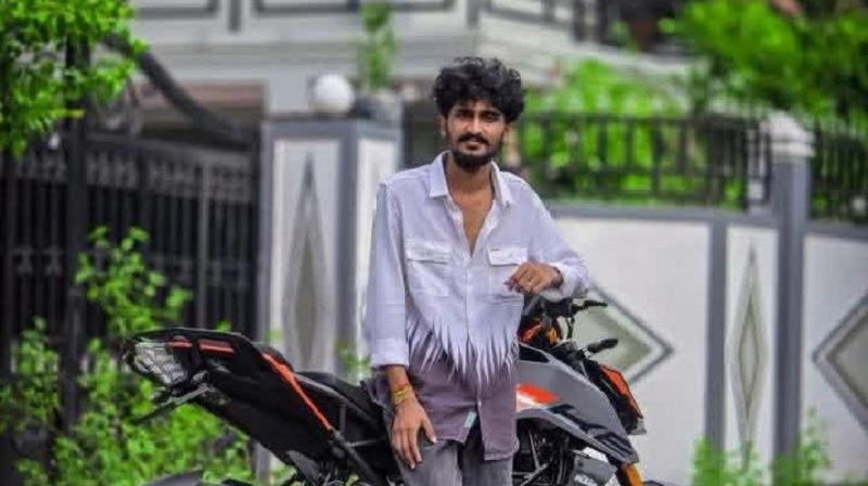 கிளிநொச்சியில் அதிக வேகத்தால் 22 வயது இளைஞன் மரணம்