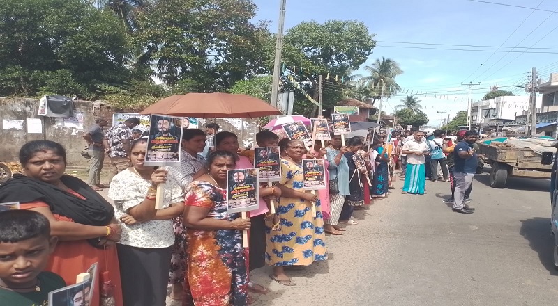 அனோஜனின் விடுதலையை வலியுறுத்தி  நற்பிட்டிமுனையில் கையெழுத்து சேகரிப்பு