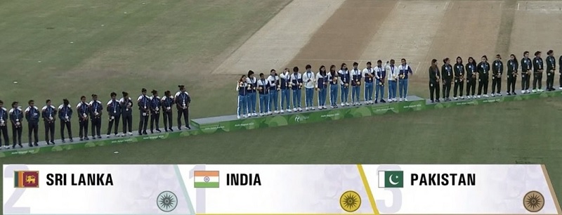 ஆசிய விளையாட்டு போட்டியில் வெள்ளி பதக்கம் வென்ற இலங்கை மகளிர் அணி