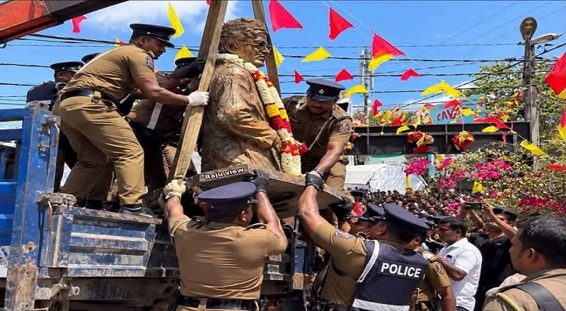 நல்லூரில் நிறுவப்பட்டிருந்த திலீபனின் உருவச் சிலை அகற்றம்