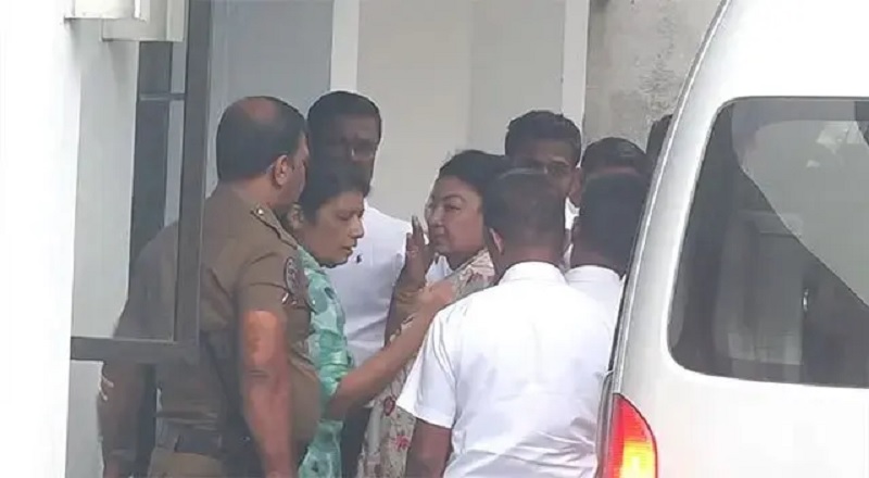 வெலிக்கடை சிறைச்சாலையில் சிறப்பு பாதுகாப்பின் கீழ் ஷிரந்தி ராஜபக்ஷ தடுத்து வைப்பு