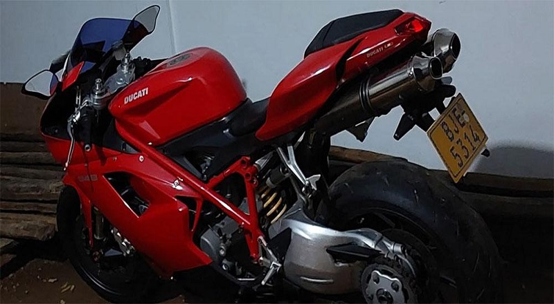 யாழில் சட்டவிரோதமாக கொள்வனவு செய்யப்பட்ட 7 வாகனங்கள் பறிமுதல்!