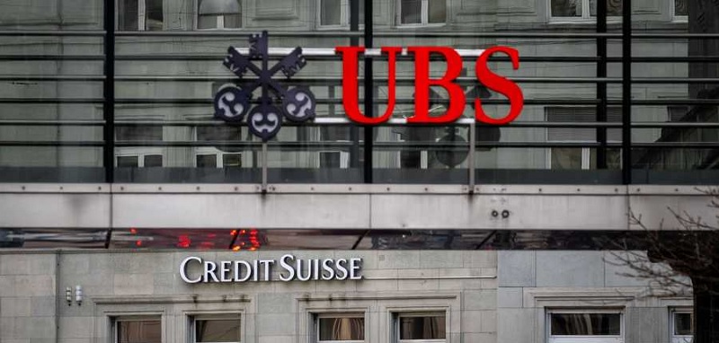 சுவிற்சர்லாந்தில் வேலையை இழக்கும் அபாயத்தில் UBS வங்கி ஊழியர்கள்