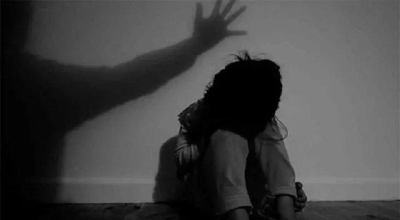 16 வயதுக்கு உட்பட்ட சிறுமியை பாலியல் துஷ்பிரயோகம் செய்த தந்தைக்கு 54 வருட கடூழிய சிறை தண்டனை!