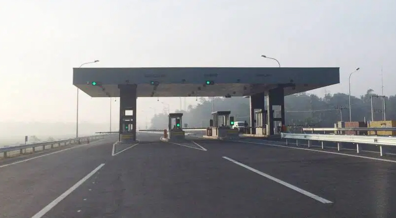 தெற்கு அதிவேக நெடுஞ்சாலையில் 14 லட்சம் ருபாயுடன் காணாமல்போன காசாளர்