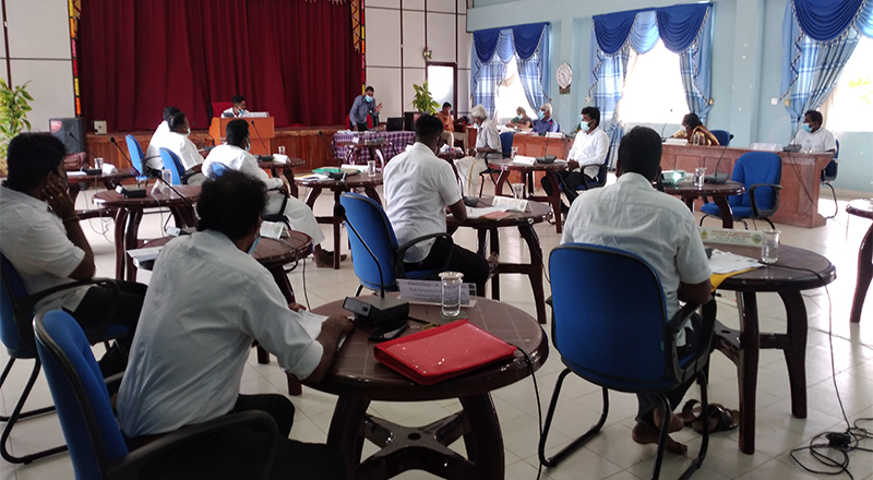 தமிழ்த் தேசிய மக்கள் முன்னணி -  ஈழ மக்கள் ஜனநாயகம் கட்சிக்கிடையே மோதல்