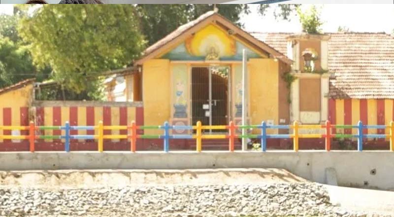 யாழ்ப்பாணத்தில் குளத்தின் பாதுகாப்பு சுவருக்கு பூசப்படும் வர்ணத்தால் சர்ச்சை!