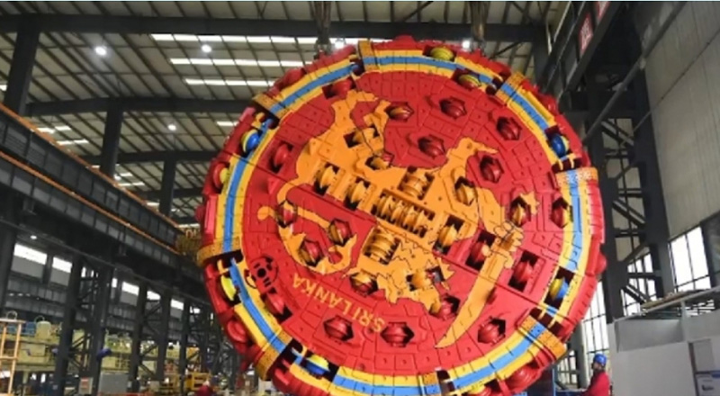 இலங்கைக்காக சீனா தயாரித்துள்ள இராட்சத இயந்திரம்! 