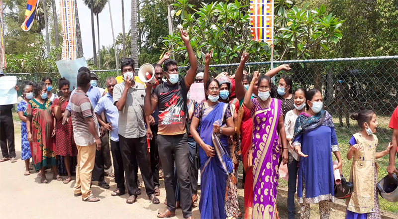 ஆர்ப்பாட்டத்தால் கந்தரோடை விகாரைக்கு செல்வதை கைவிட்டார் பிரதமர் ?