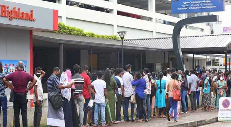 இலங்கையில் கடவுச்சீட்டு பெற காத்திருப்போருக்கு விசேட கோரிக்கை