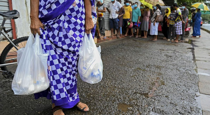 இலங்கையில் குறைந்த வருமானம் பெறும் குடும்பங்களுக்கு  பாரிய சிக்கல்: எச்சரித்த பேராசிரியர் 