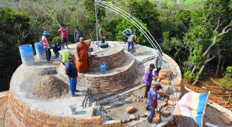 மீண்டும் வெடிக்கும் போராட்டம் குருந்தூர் மலையில் திடீரென முளைத்த புத்தர்