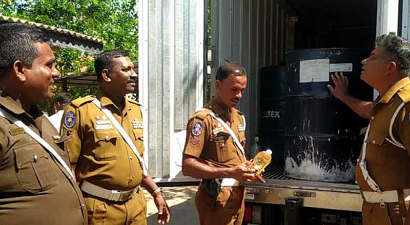 சட்டவிரோதமான முறையில் கொண்டு செல்லப்பட்ட 4,000 லீற்றர் பெற்றோலுடன் ஒருவர் கைது 